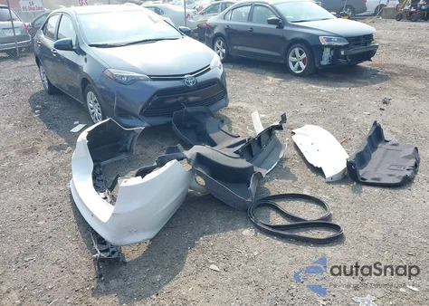 2018 Ford Fusion Titanium z USA, uszkodzony, nr VIN 3FA6P0D97JR247621